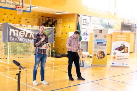 PIVKA DRŽAVNO TEKMOVANJE MLADIH ČEBELARJEV 11.5.2024 - Valter Leban-0988 (Small)